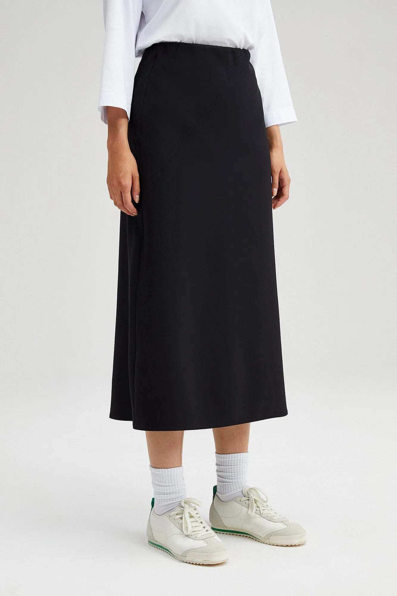 A LINE CREPE SKIRT