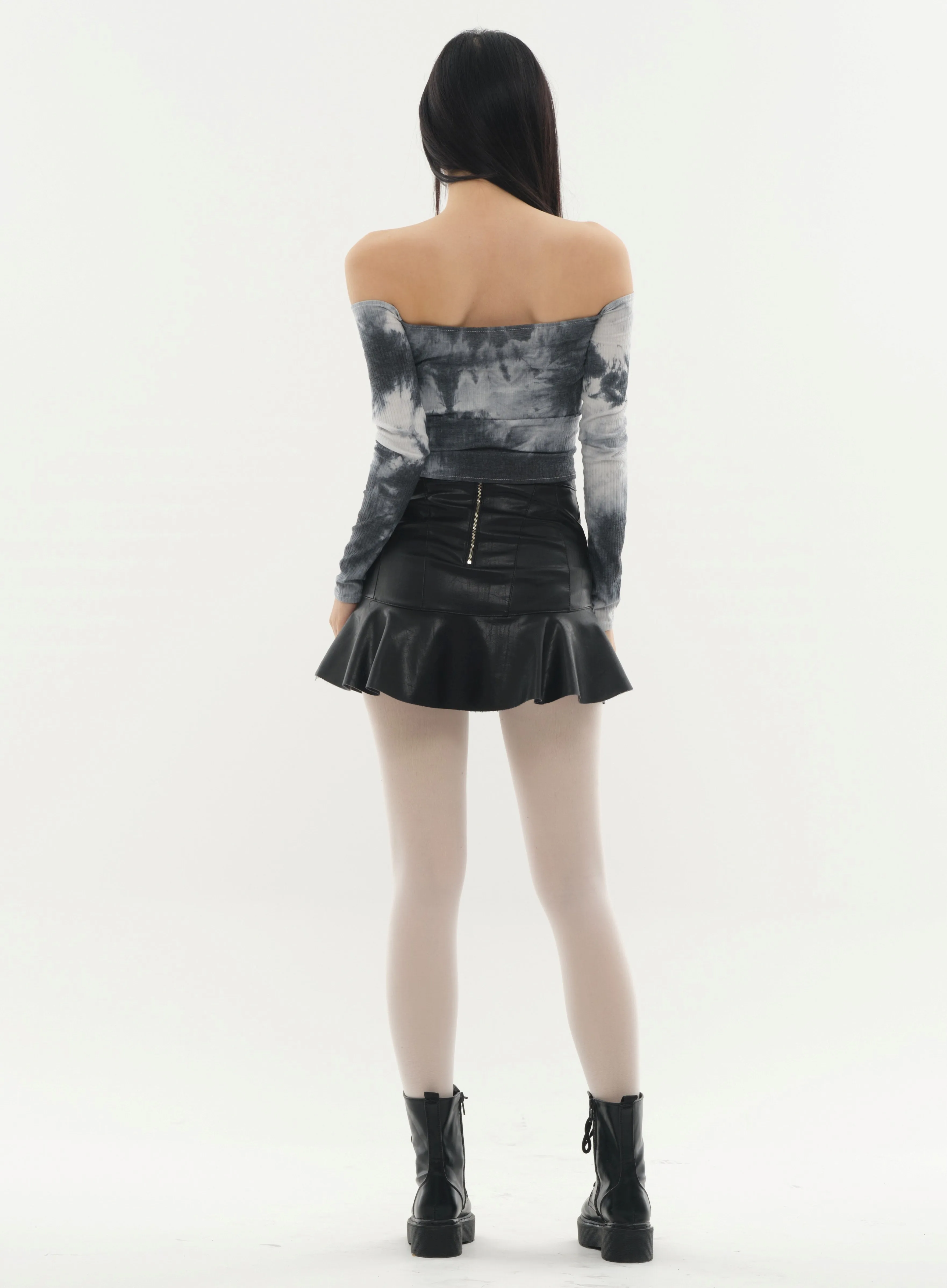 Faux Leather Flared Hem Mini Skirt #Original Kpop #1216142