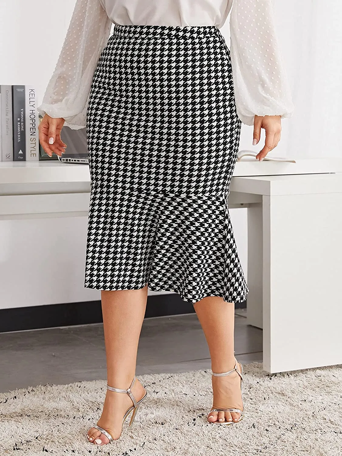 Plus Size Ruffle Hem Black Plaid High Waist Pencil Mermaid Skirt