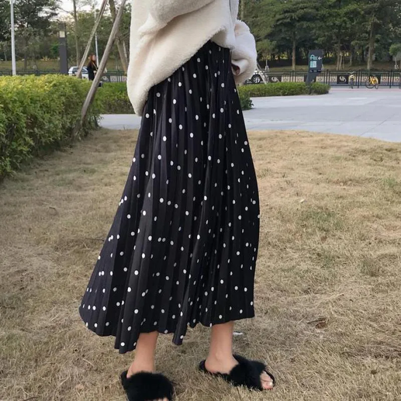 Print Polka Dot Black Bottom Mid-length Pleated Skirt