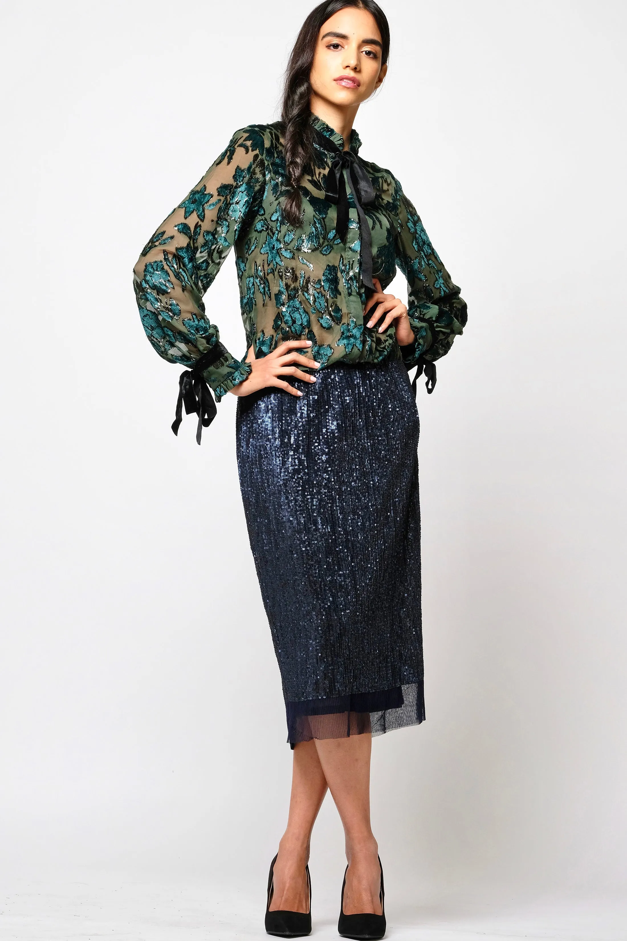 Slinky sequins pencil skirt